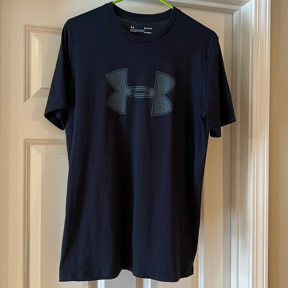 Under Armour Mens Big Logo short sleeve t-shirt.